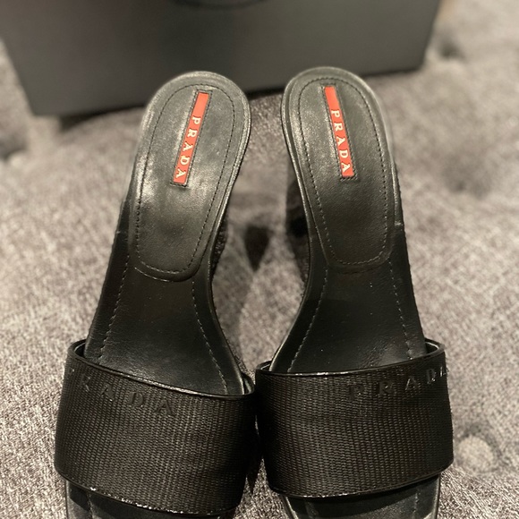 Prada patent leather & fabric sandals Original box & tags - Picture 3 of 6